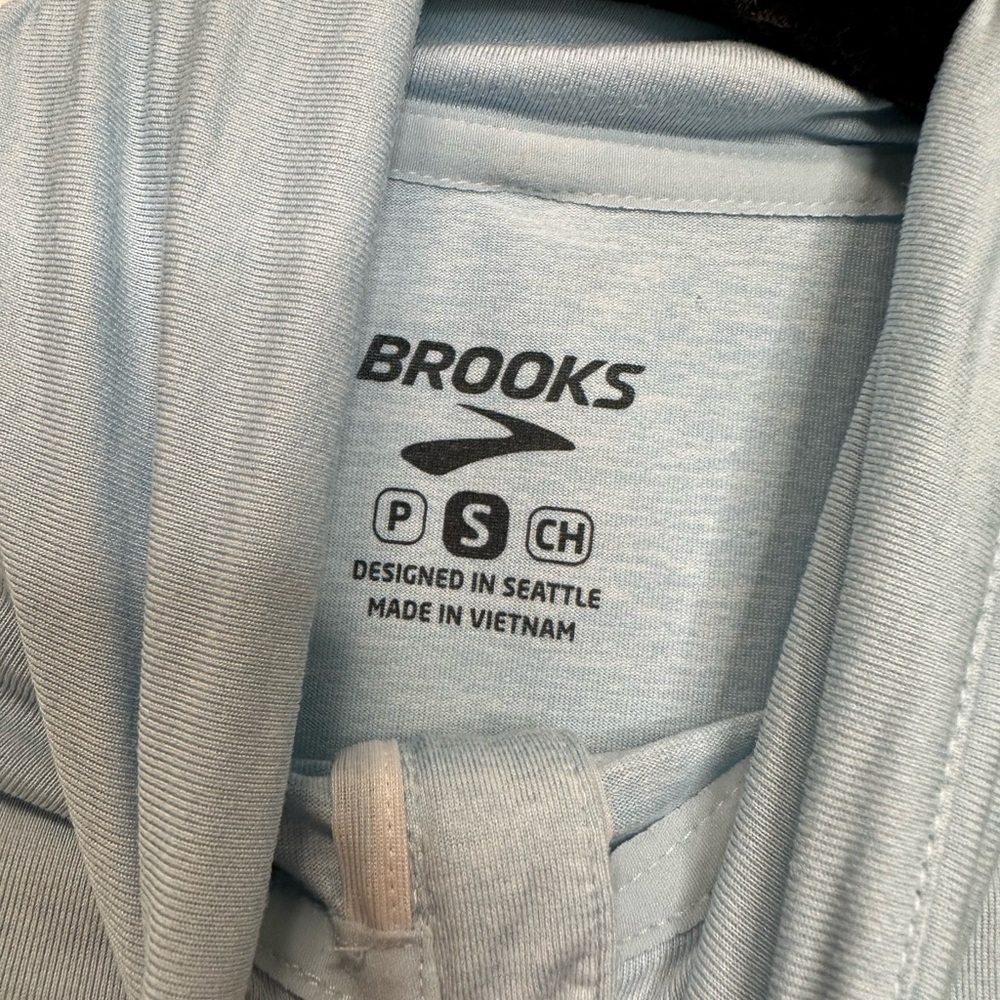 Brooks Dash Half Zip Pullover - image 2